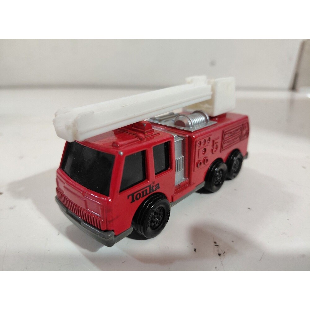 Vintage Metal & Plastic 1992 Mini/Tiny Tonka Red #5 Fire Truck